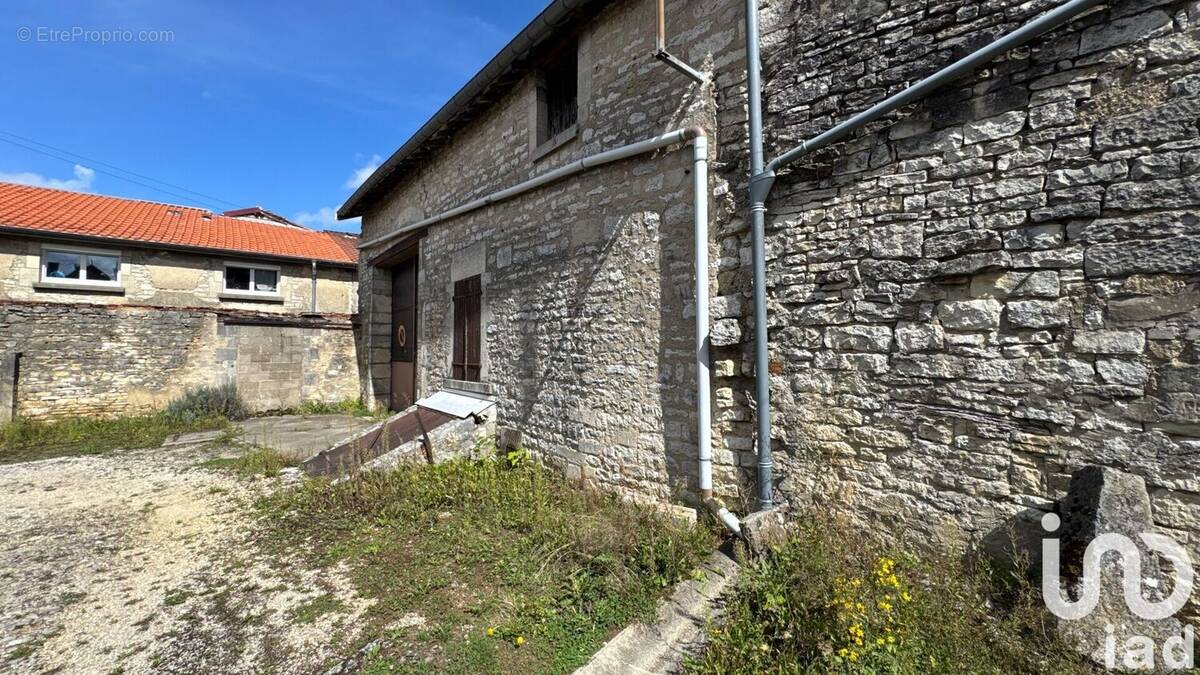 Photo 1 - Maison à EURVILLE-BIENVILLE