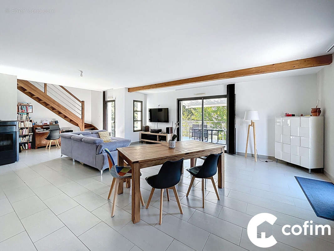 Maison à SERRES-CASTET