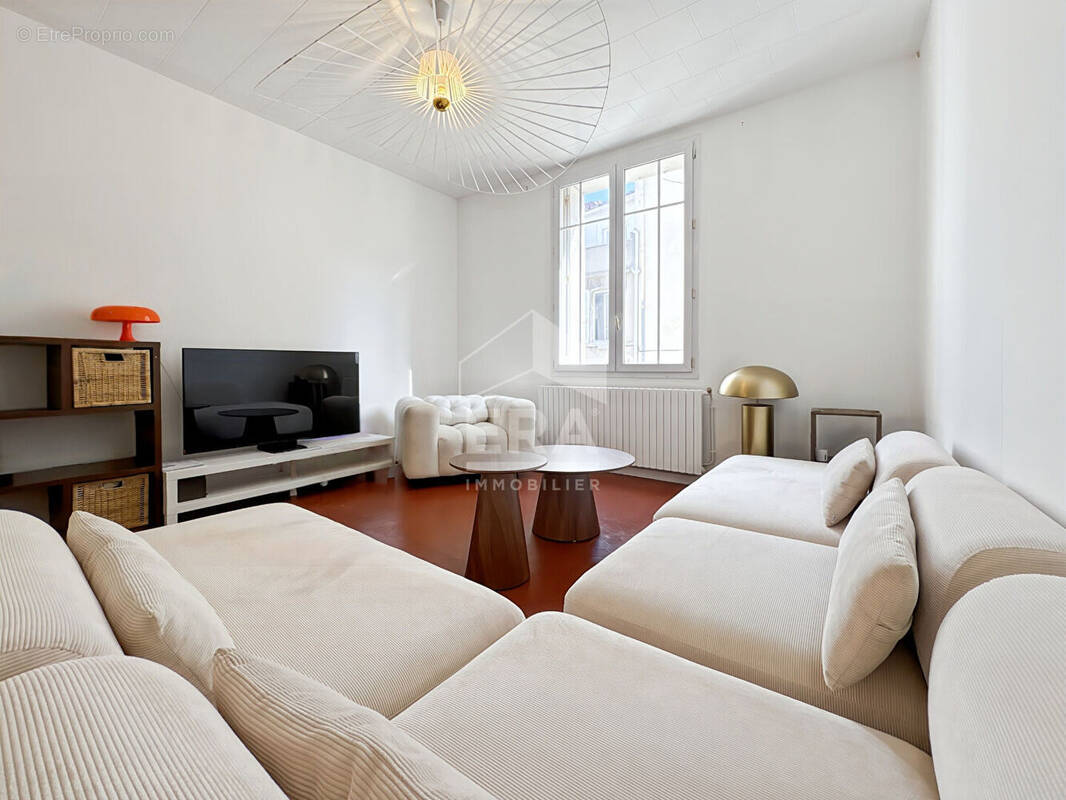 Appartement à MARSEILLE-7E