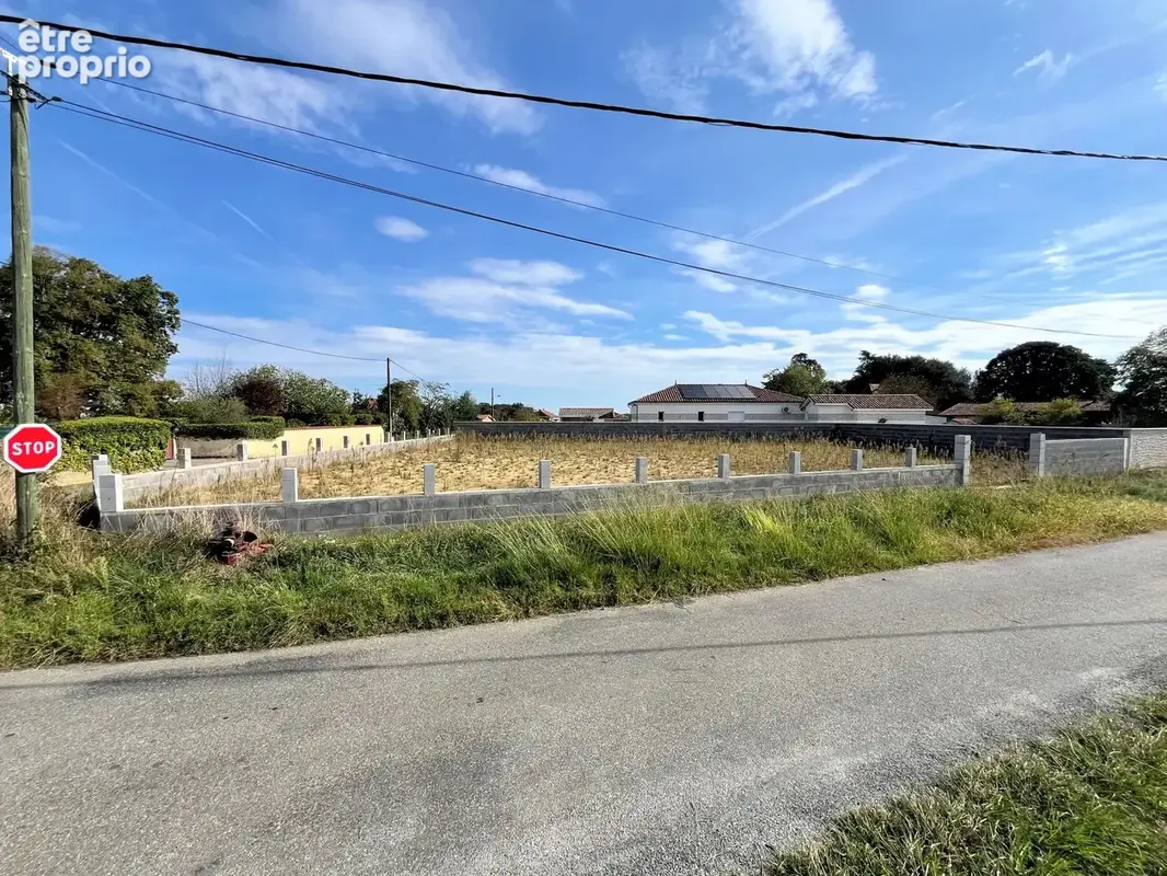 Terrain constructible de 1000m² clôturé - photo 5