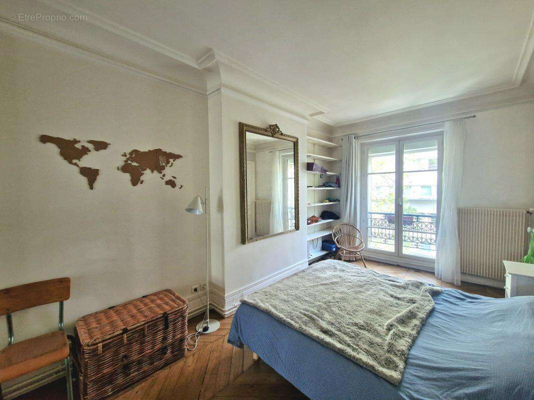 Appartement à PARIS-12E