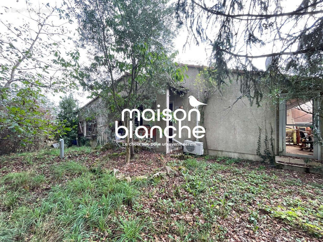 Maison à BELLEFOND