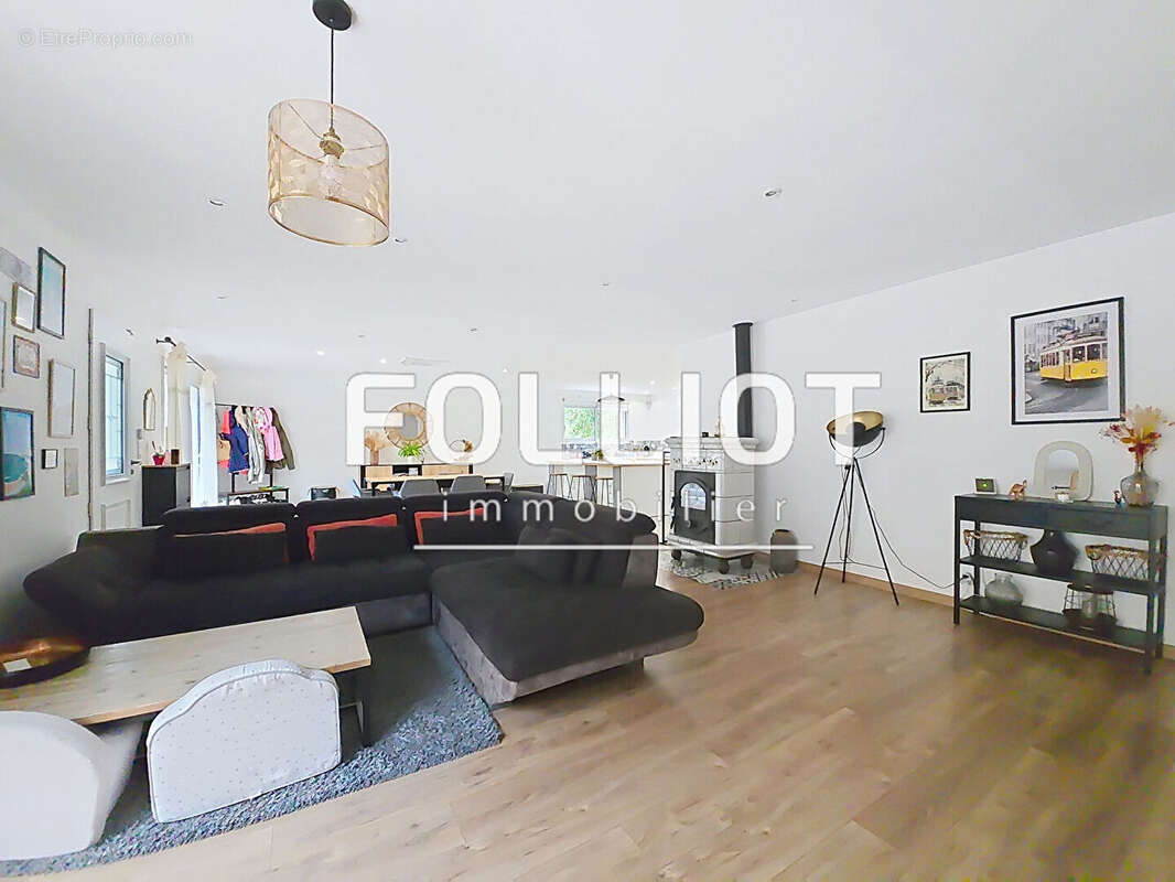 Maison à BRICQUEVILLE-SUR-MER