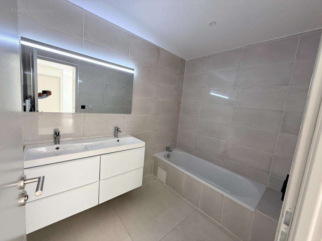 Maison à LEZIGNAN-CORBIERES