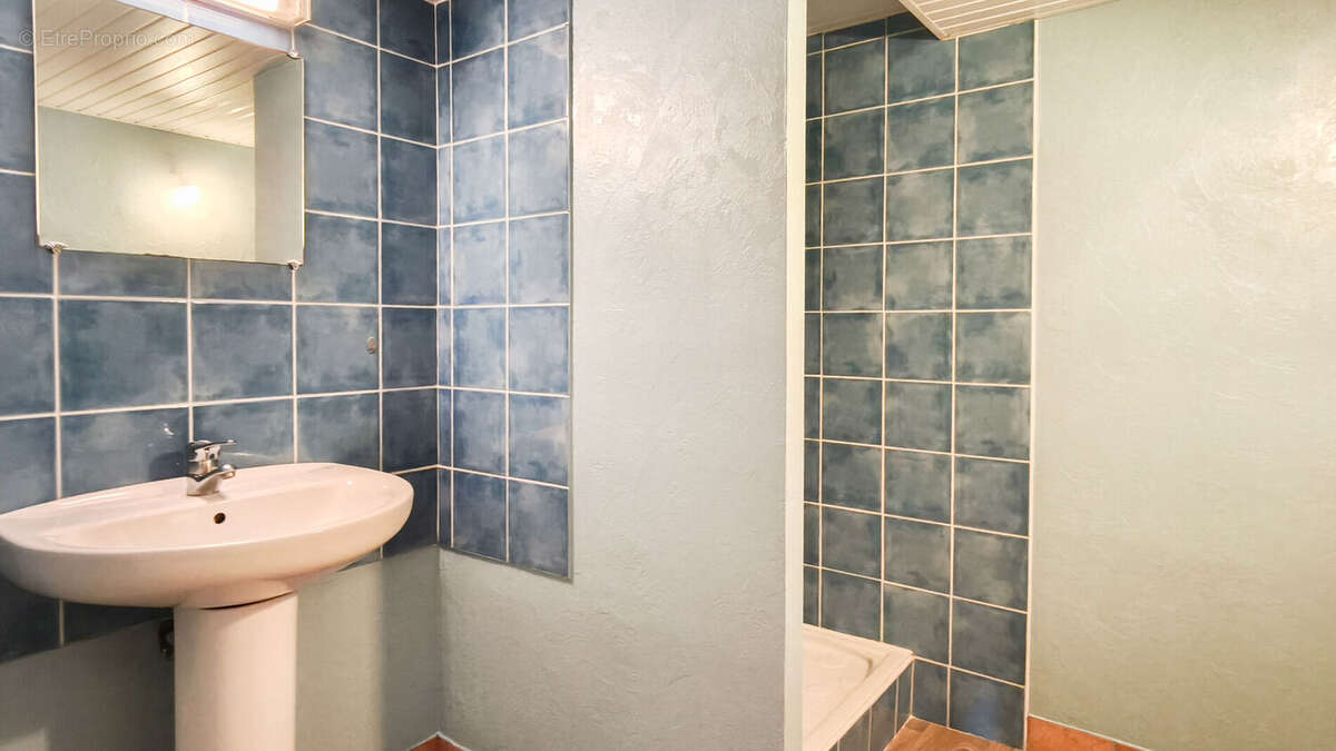 Trégunc - Secteur champêtre, maison 4 chambres et combles aménageables - photo 5