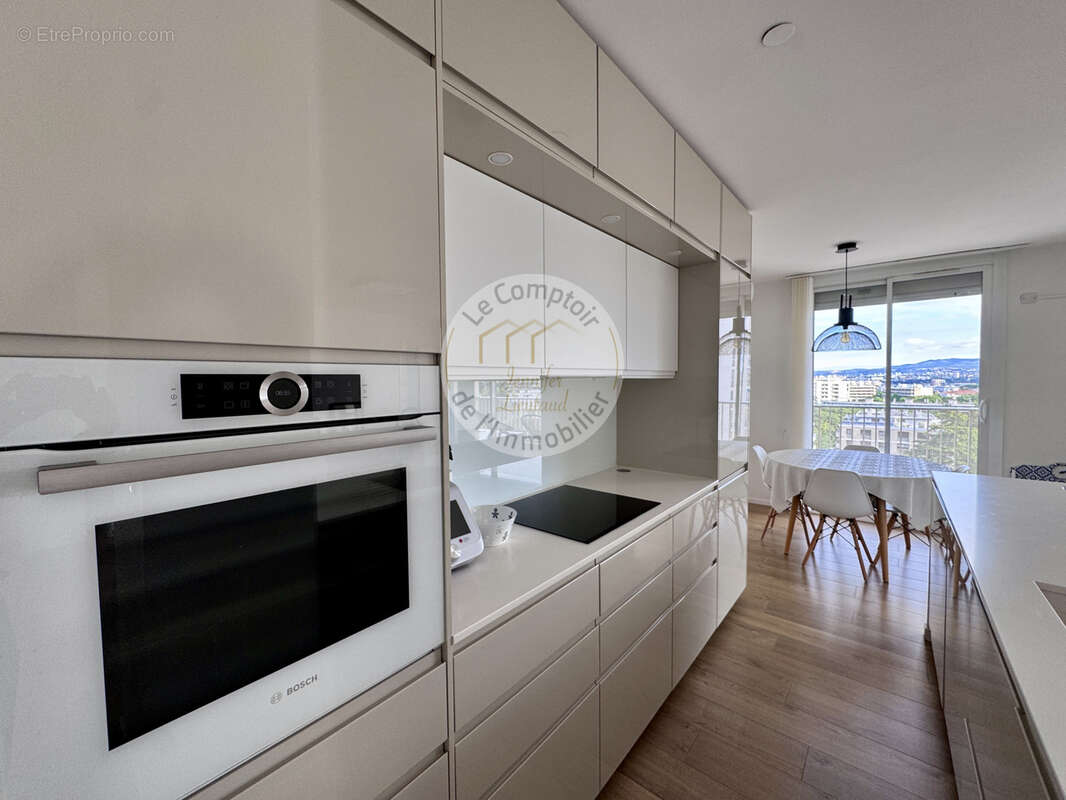 Appartement à MARSEILLE-9E