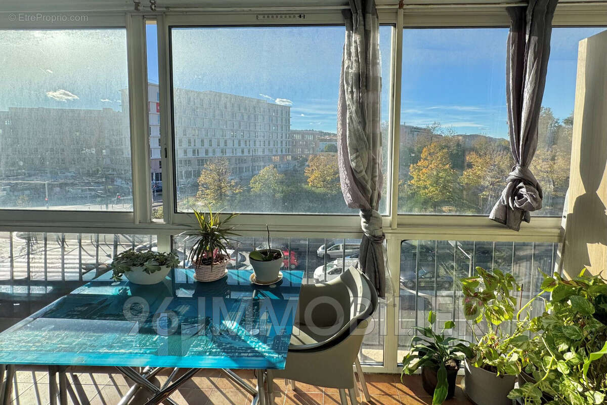 Appartement à MARSEILLE-10E