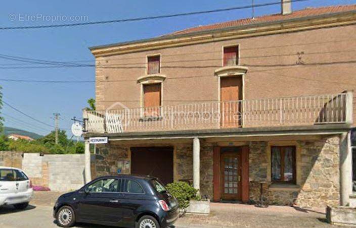 Commerce à LENTIGNY