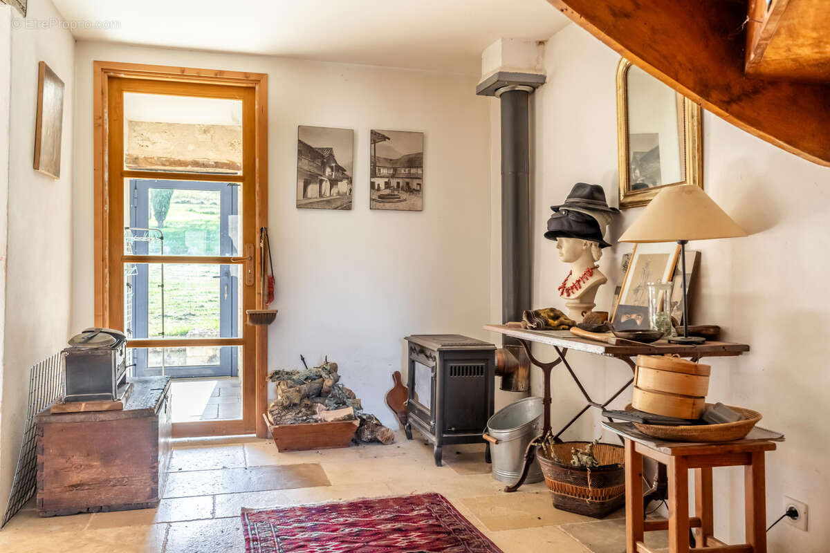 Maison à SAINT-MAURIN