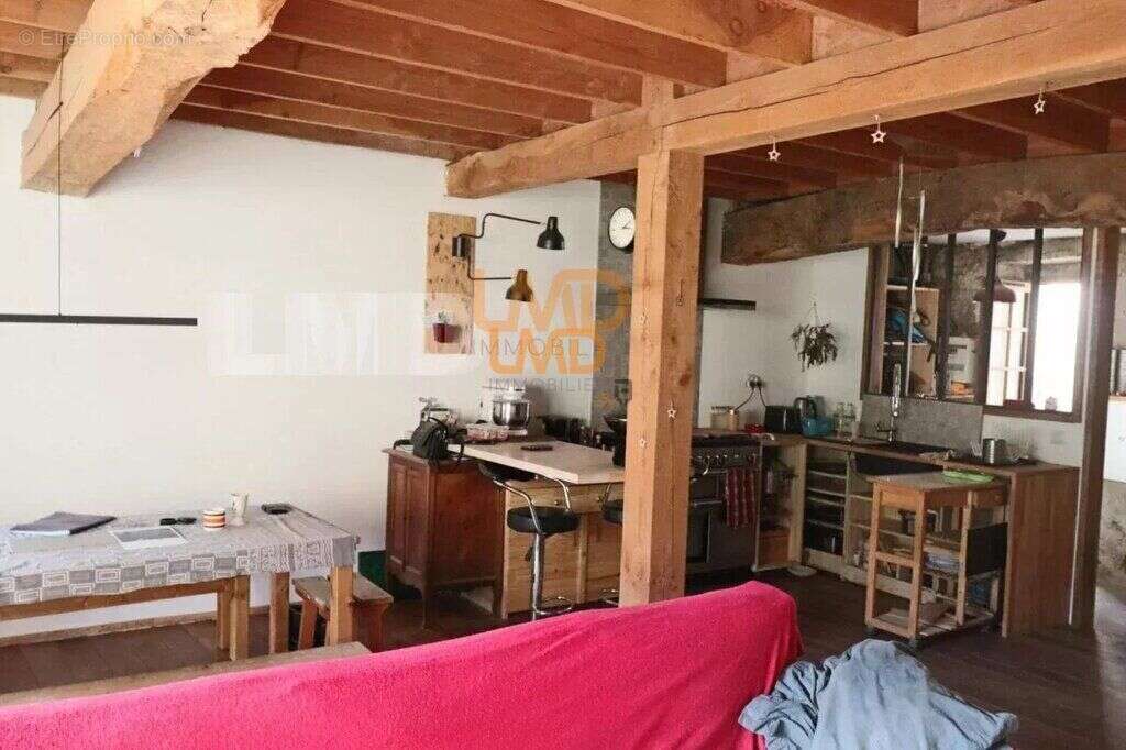 Maison  T4, jardin et dépendances - photo 2
