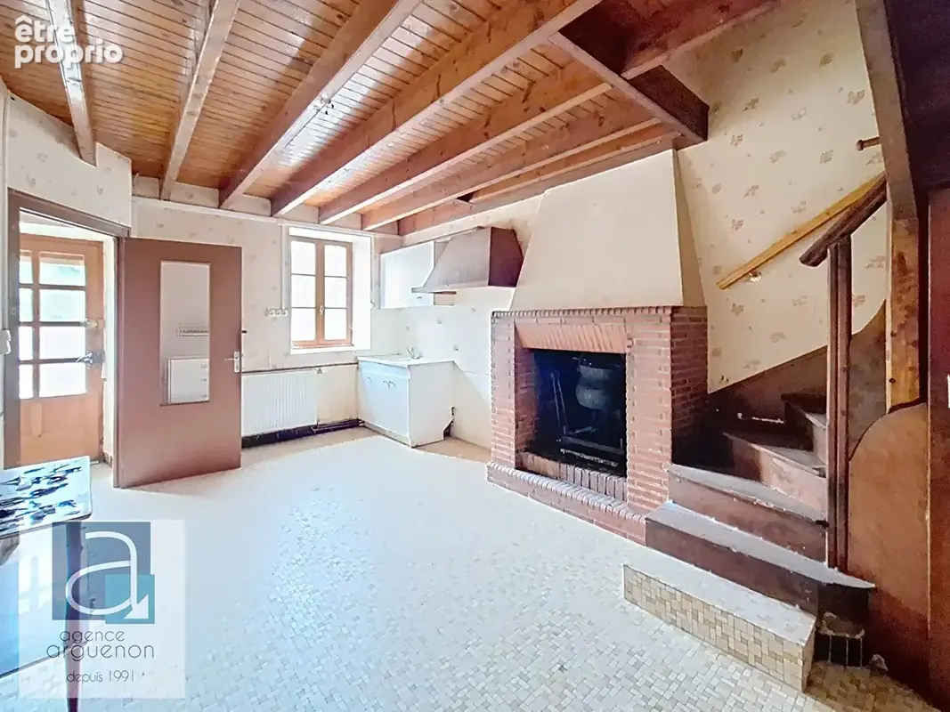 Maison à rénover dans un Bourg 7mns de Broons - 2ch - Dépendances et Garage - Idéal investissement  locatif - photo 3