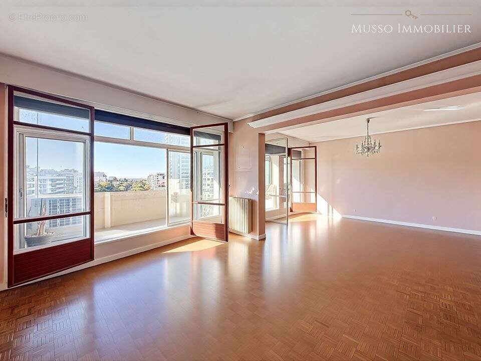 Appartement à MARSEILLE-8E