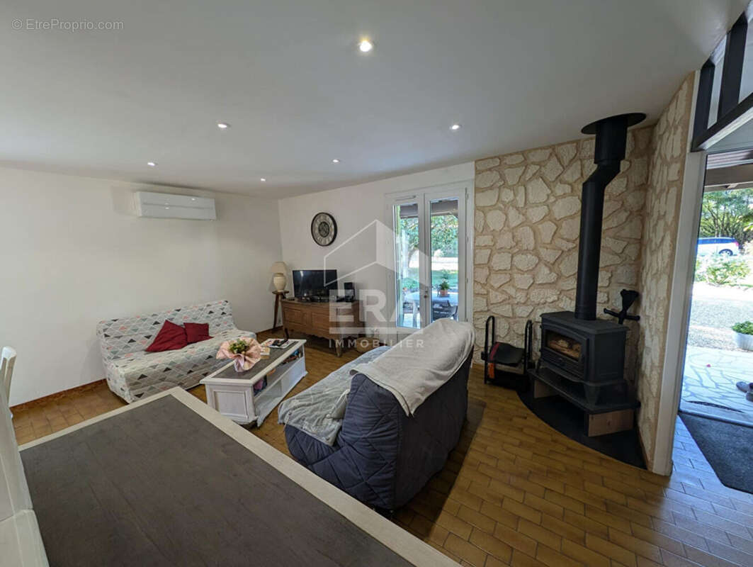 Maison à MONTPON-MENESTEROL