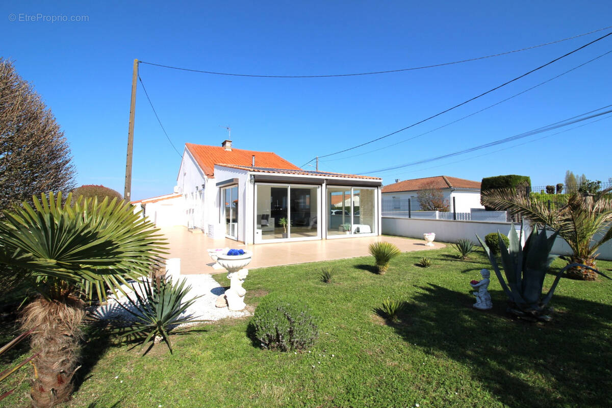 Maison à SAINT-GEORGES-DE-DIDONNE