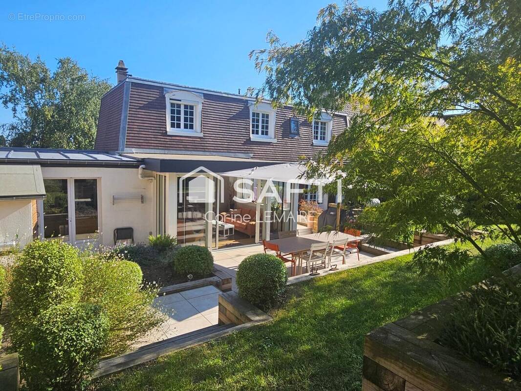 Photo 1 - Maison à VERRIERES-LE-BUISSON