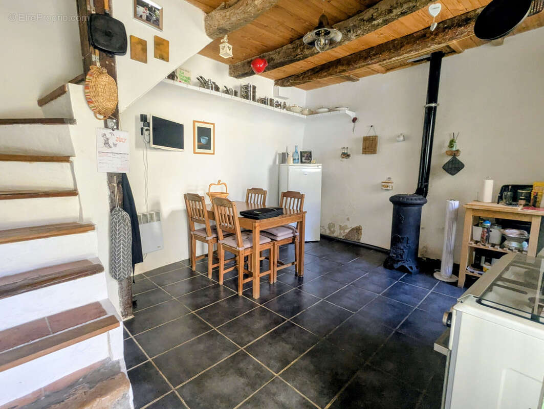 Maison de village avec cour   Charme authentique   La Caunette - photo 4