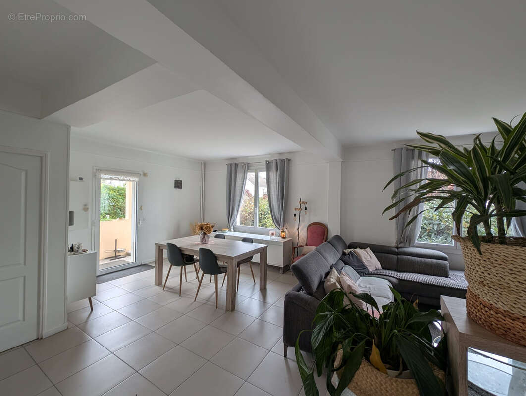 Maison à SAVIGNY-SUR-ORGE