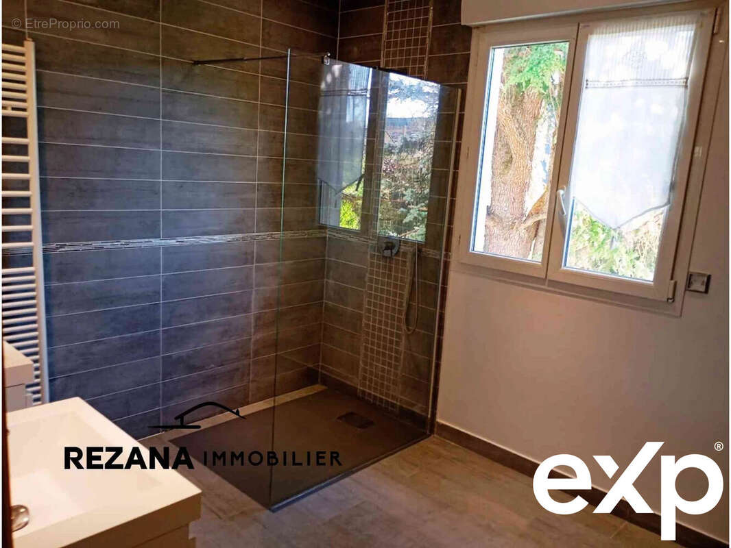 Maison à DAMMARIE-LES-LYS