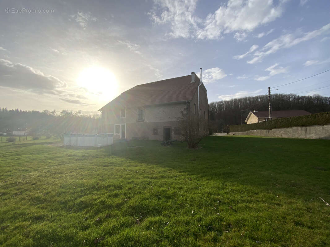 Maison à BELONCHAMP