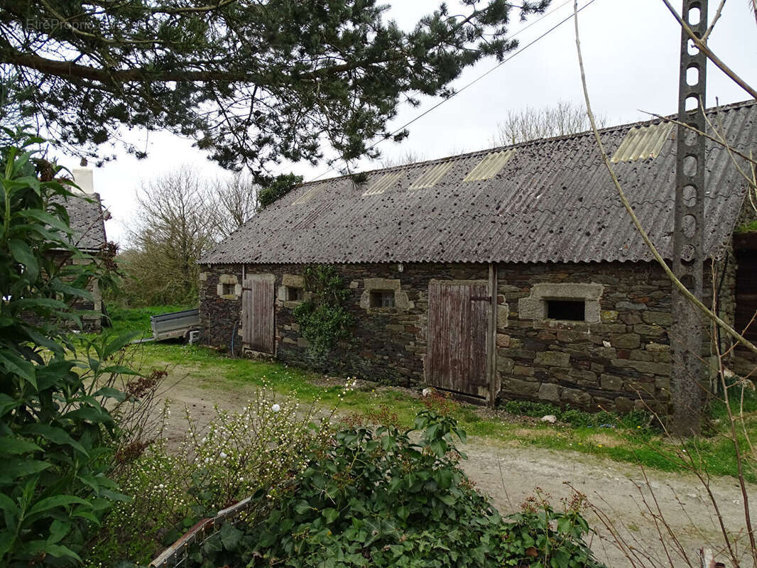 Maison à KERGRIST-MOELOU