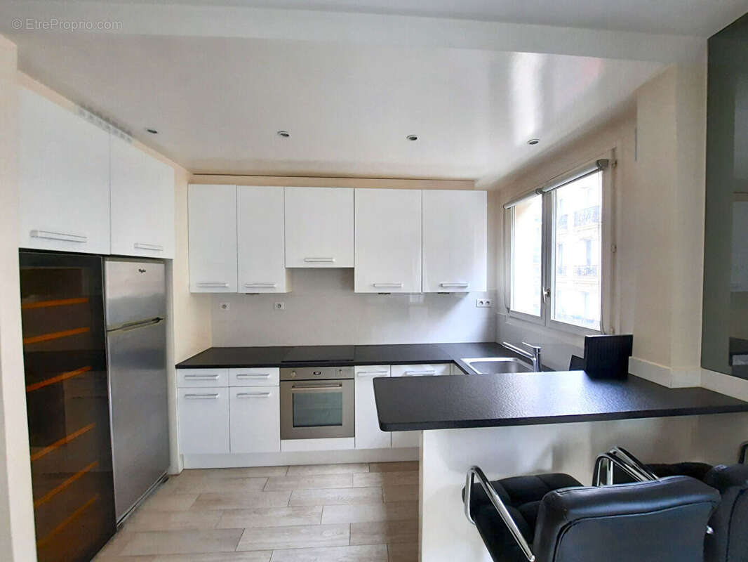 Appartement à PARIS-15E