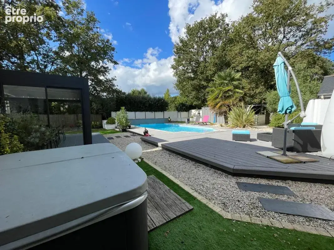 Belle propriété de 185m2 avec une piscine et des dépendances - photo 23