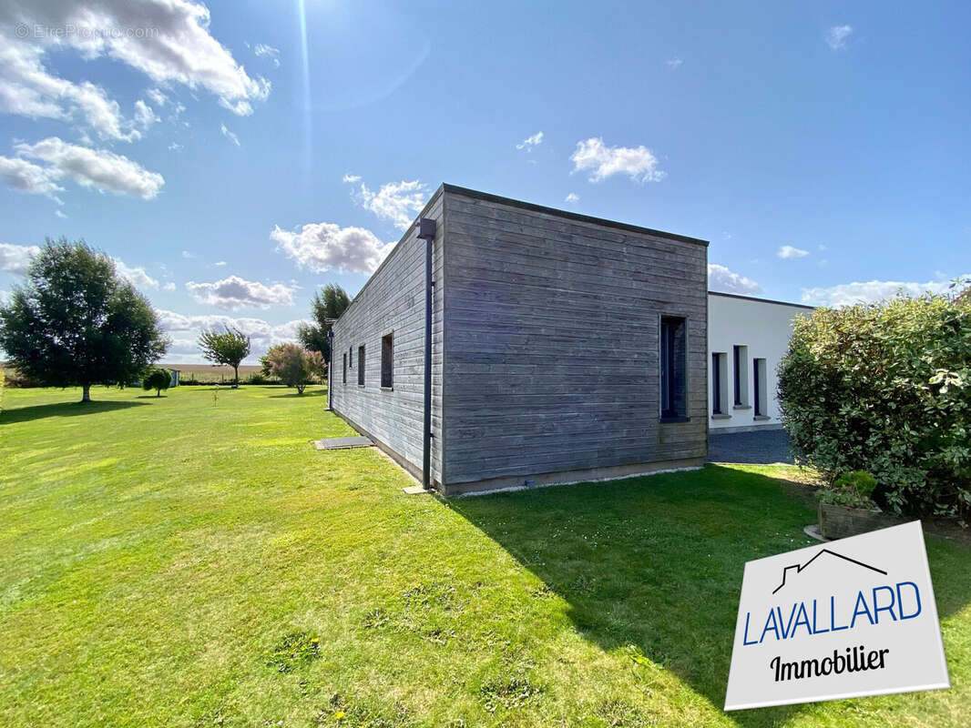 Maison à MONTIGNY-LES-JONGLEURS