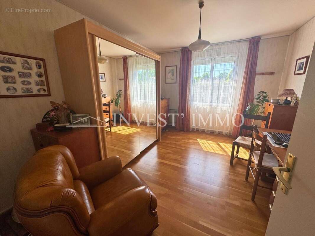 tempImageFR1btQ - Maison à MOGNEVILLE