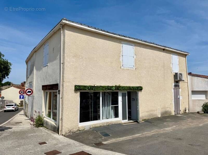 Appartement à TALMONT-SAINT-HILAIRE
