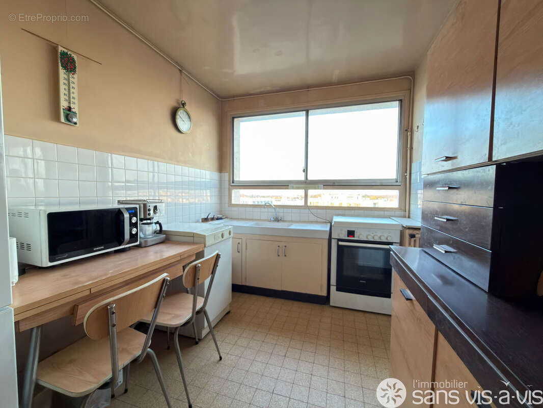 Appartement à CHARENTON-LE-PONT