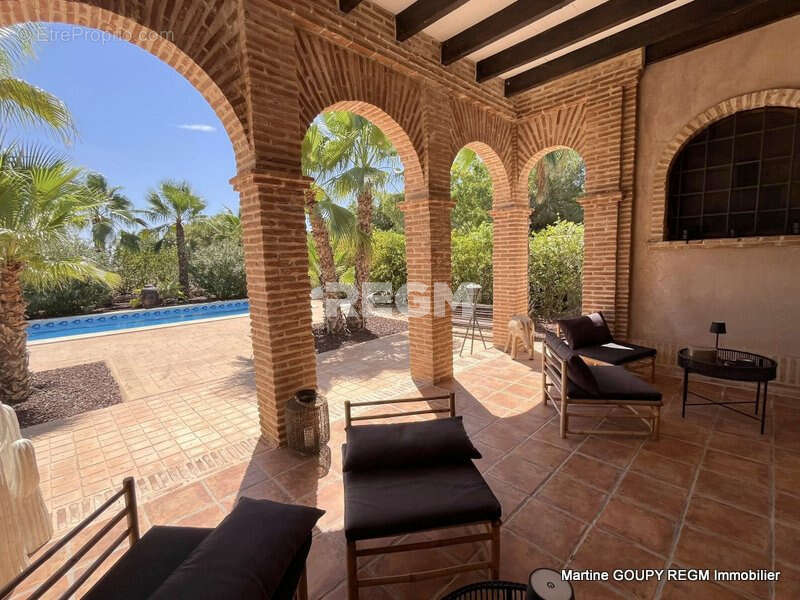 Maison à COULEUVRE