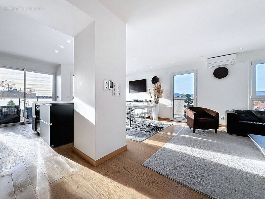 Appartement à ANNECY-LE-VIEUX