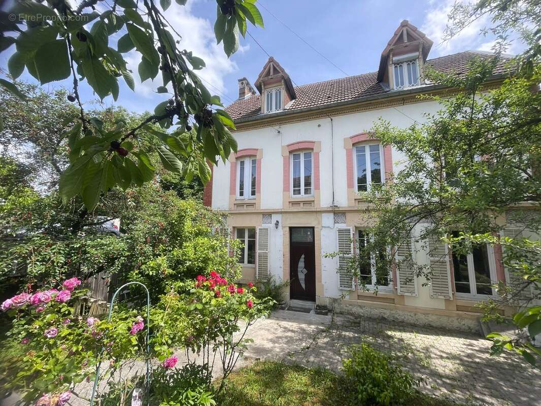 Maison à TOUL