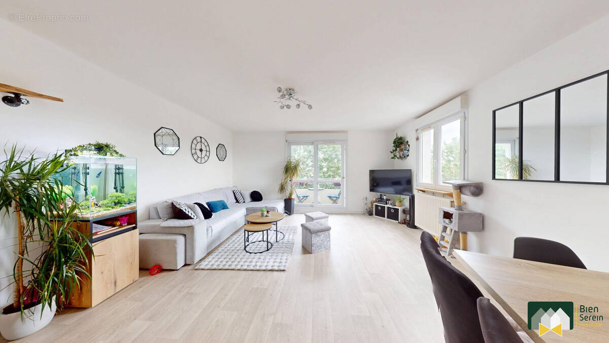 Appartement à MAINVILLIERS