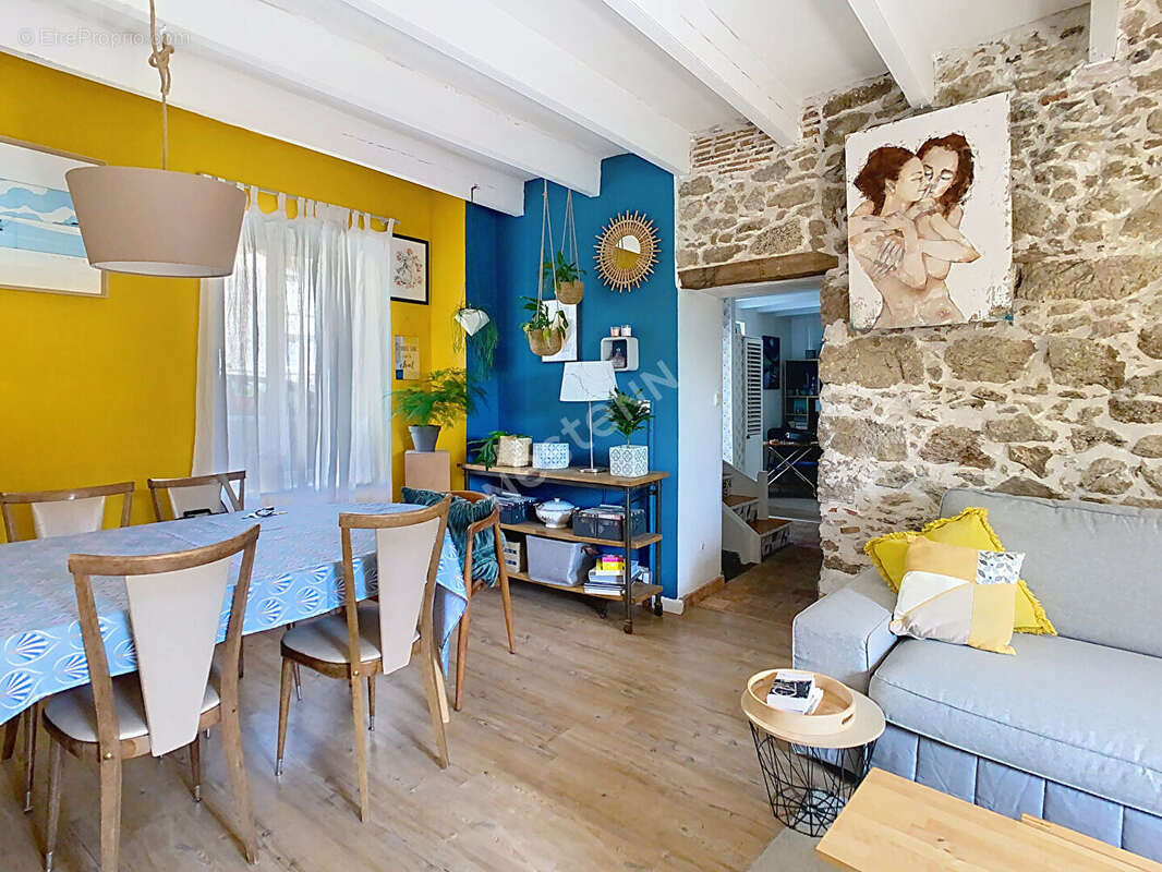 Maison à BOUSSAY