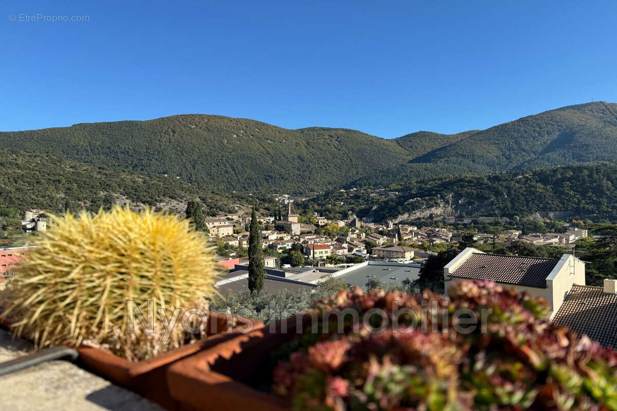 Appartement à NYONS