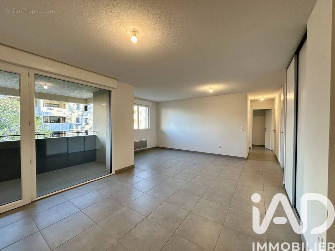 Photo 1 - Appartement à LATTES