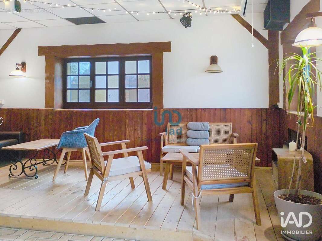 Photo 4 - Commerce à SAINT-MARTIN-SUR-OCRE