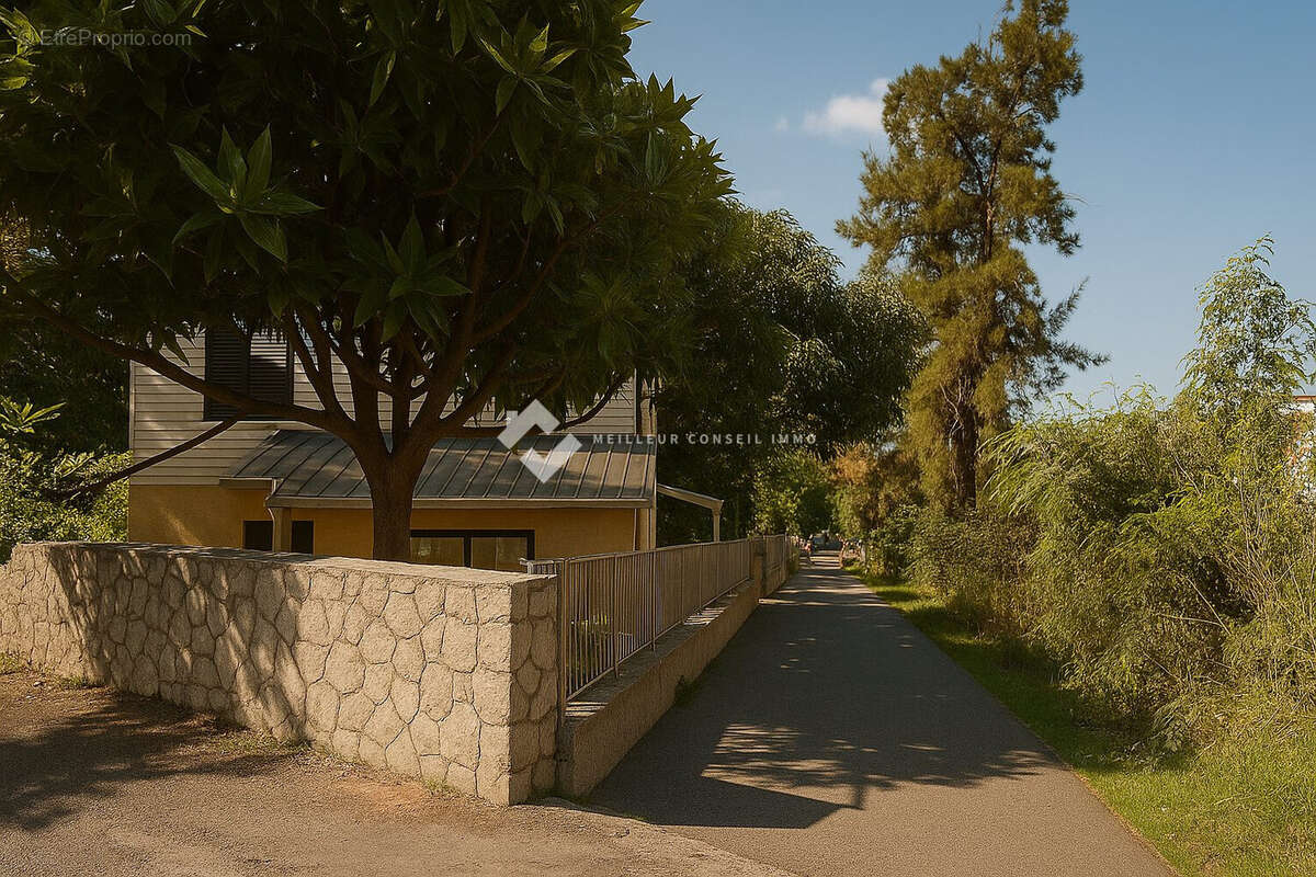 Maison à L'ETANG-SALE