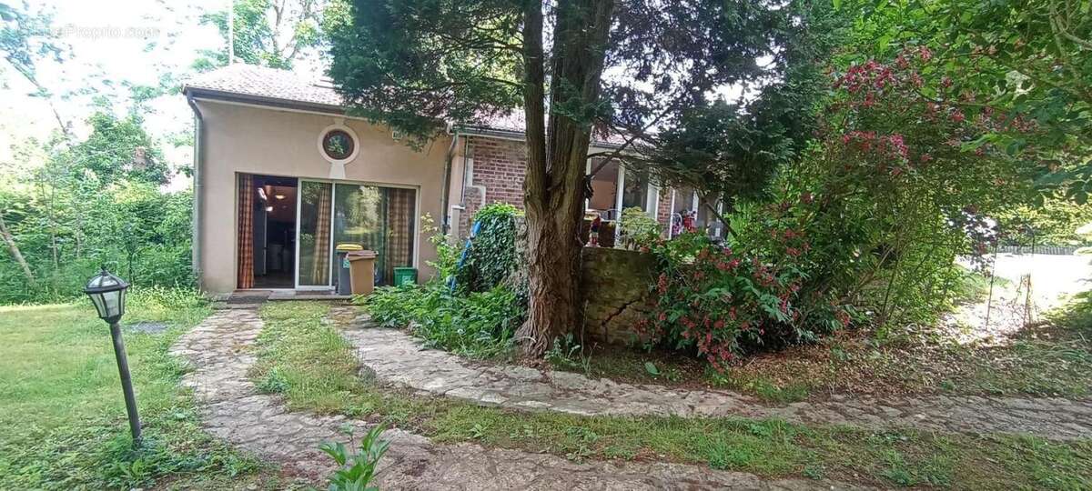 Photo 2 - Maison à MONTLIGNON