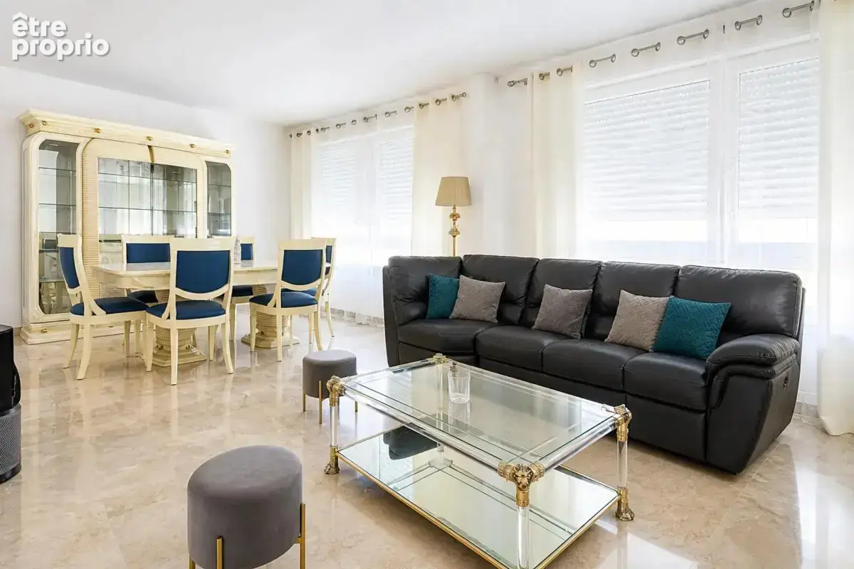 Appartement de 6 pièces de 141 m² à Aubervilliers - photo 2
