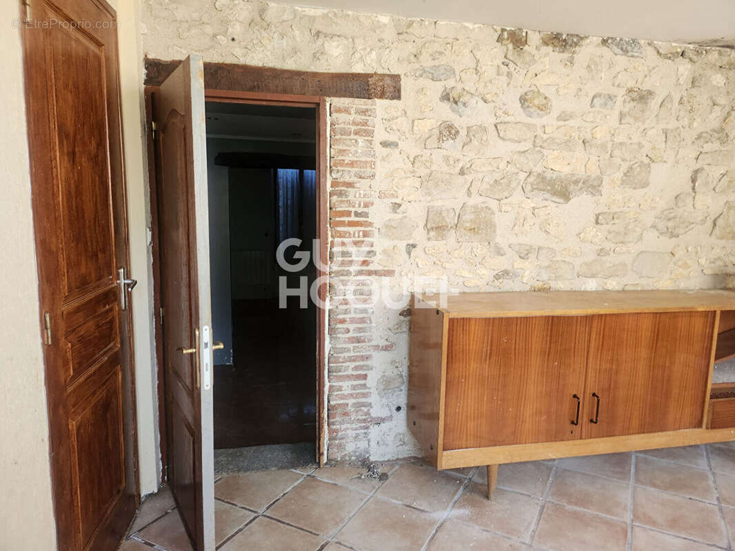 VENTE d'une maison de 5 pièces (141 m²) à 12 minutes de PROVINS - photo 2