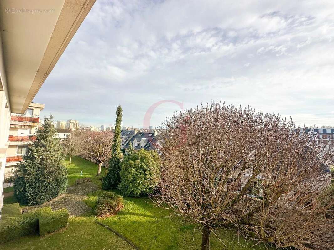 Appartement à BOURG-LA-REINE