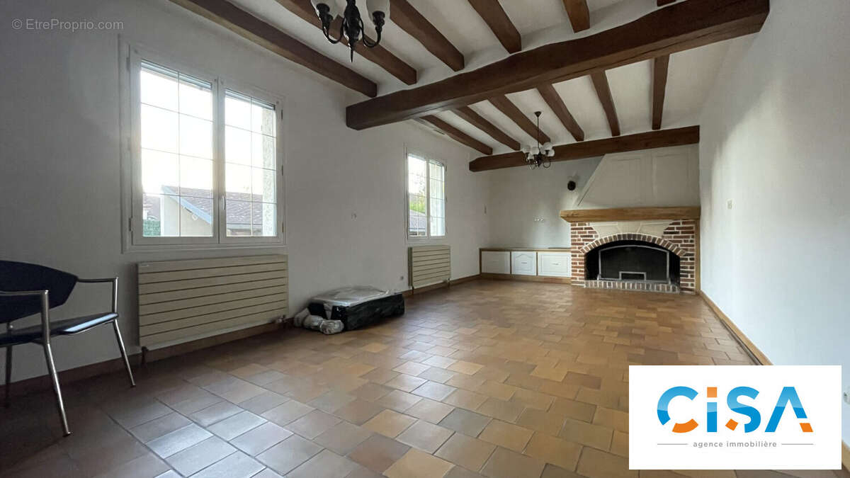 Maison à PONT-SAINTE-MAXENCE