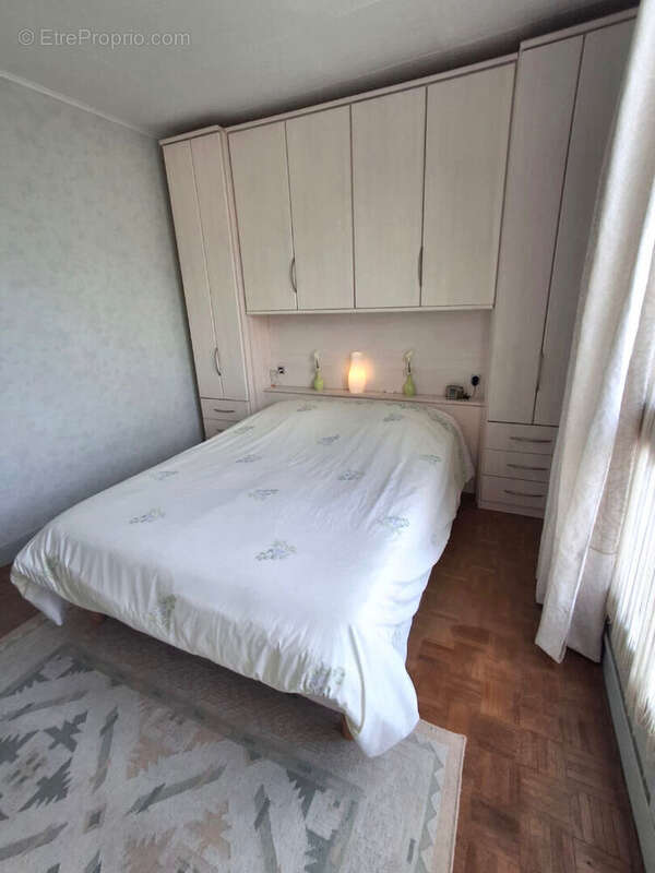 Appartement à RUEIL-MALMAISON