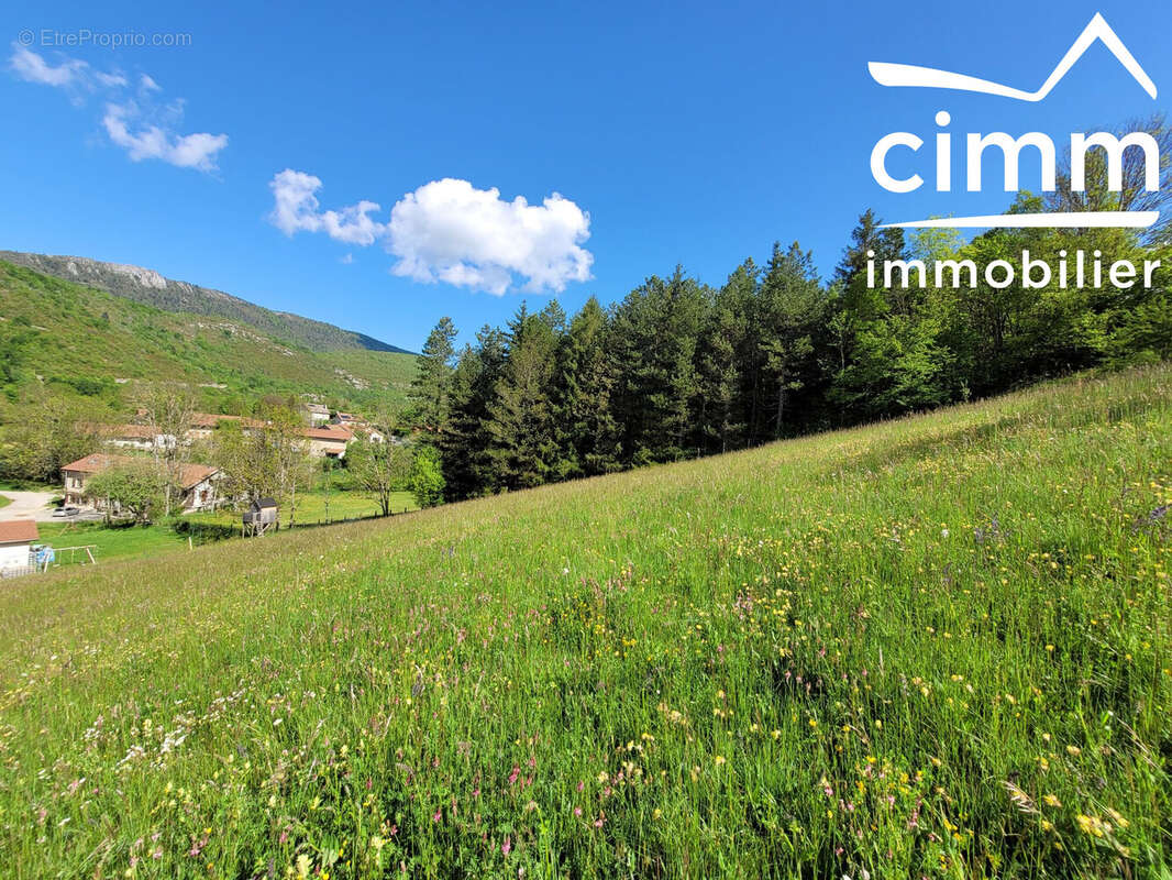 Terrain à LA CHAPELLE-EN-VERCORS
