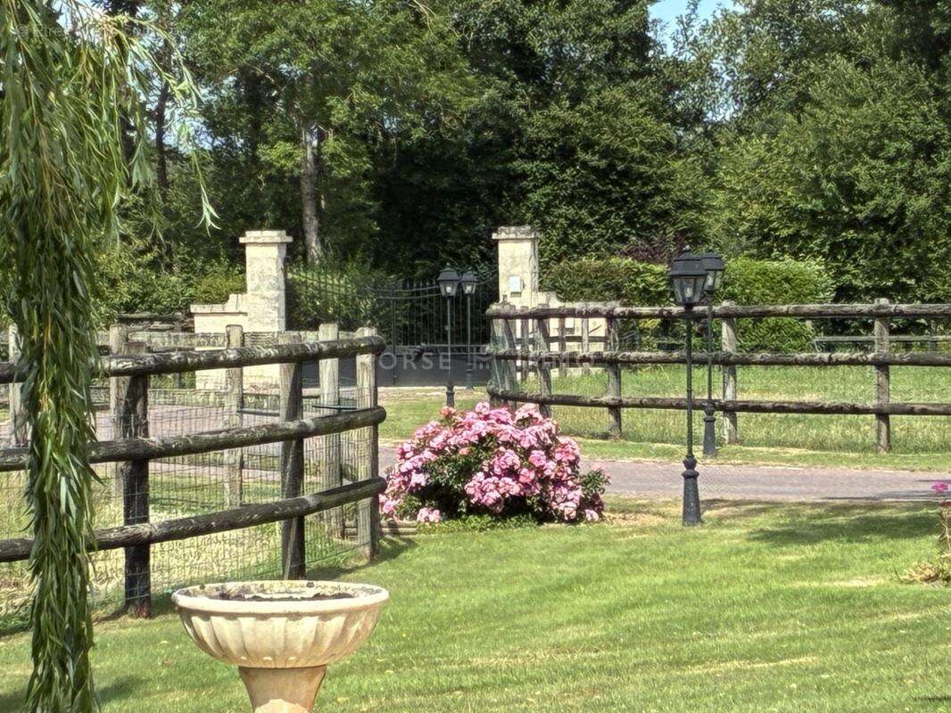 Tourgéville - Domaine d'exception de 5,6 hectares avec pisc - photo 4