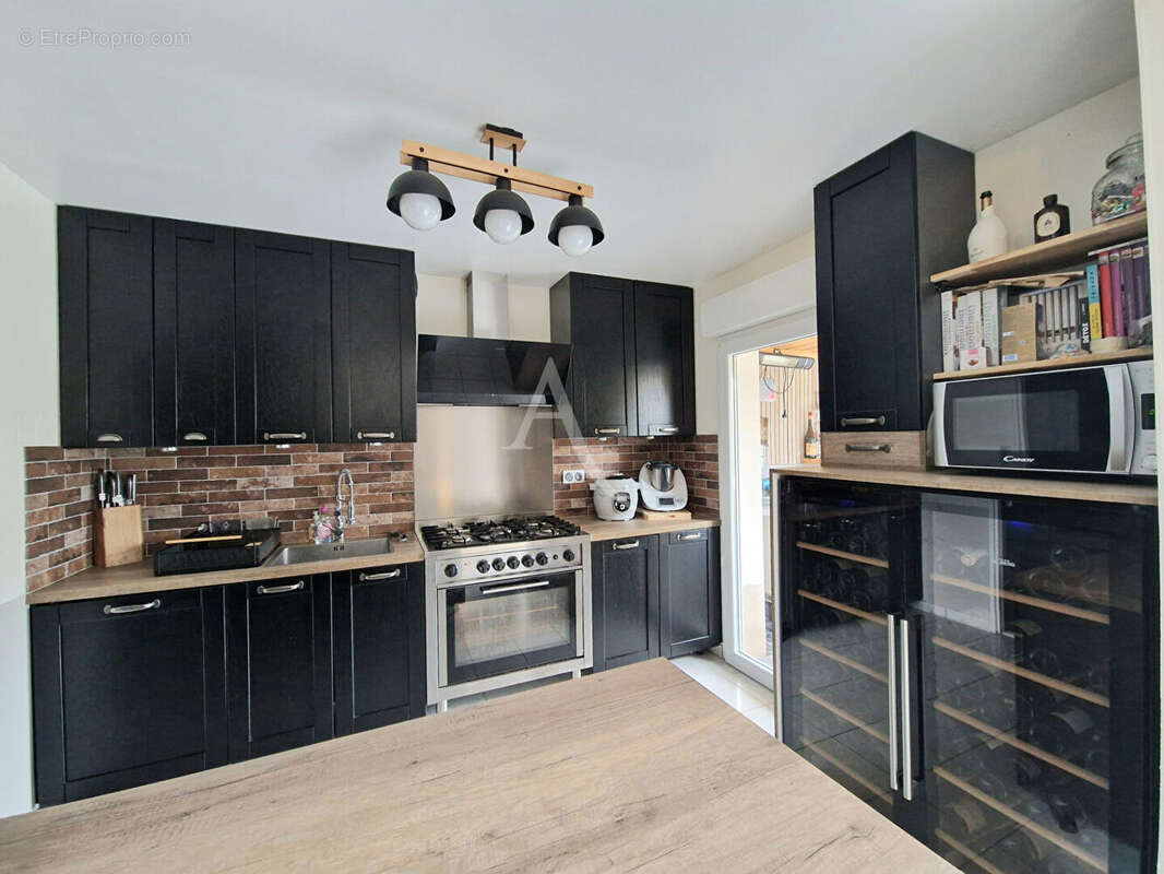 Maison à SAINT-SYLVAIN-D'ANJOU