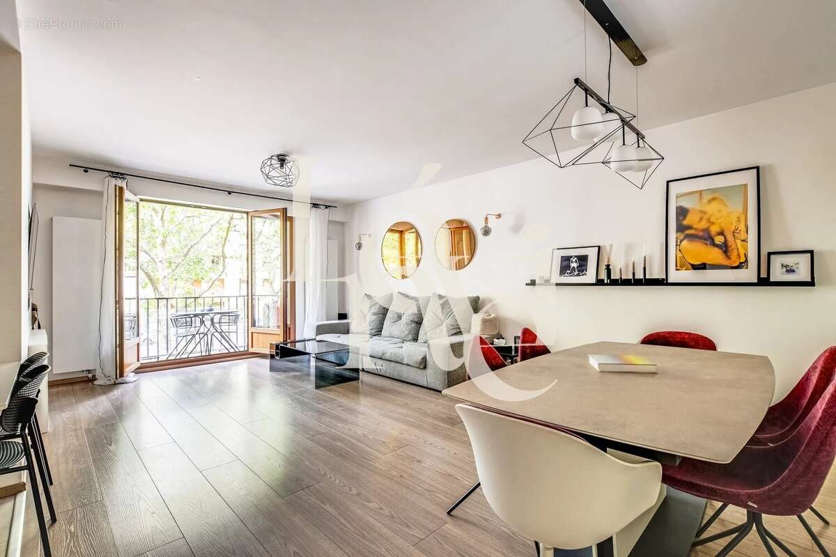 Appartement à PARIS-12E