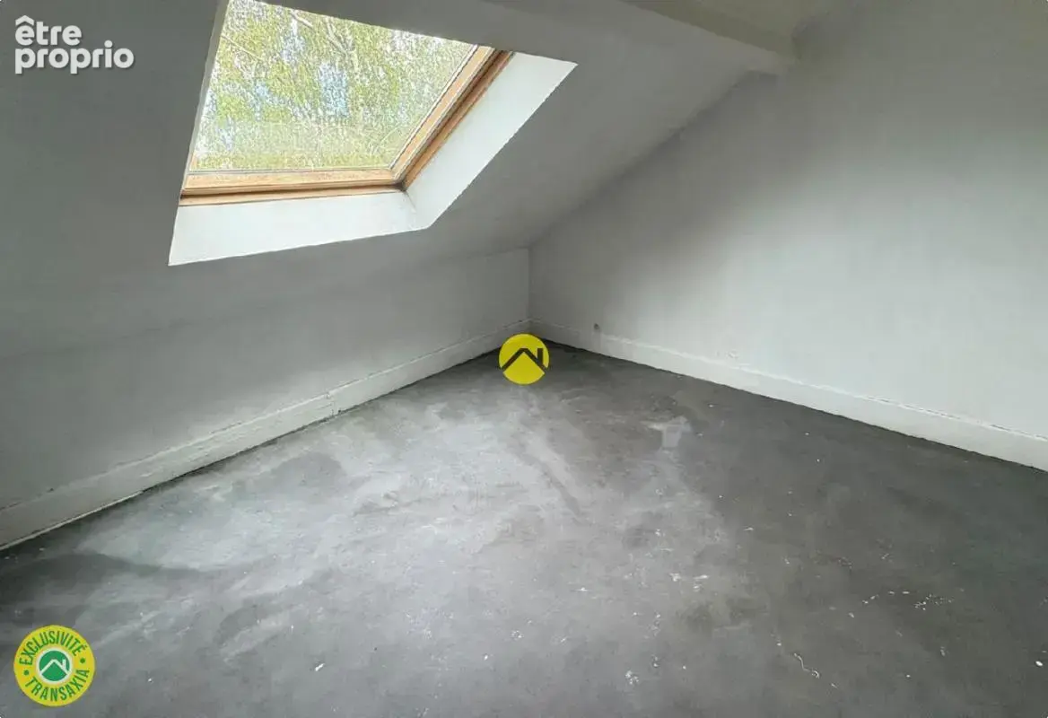 Appartement 1 pièce 10 m² à vendre à Bourges (18000) - photo 2